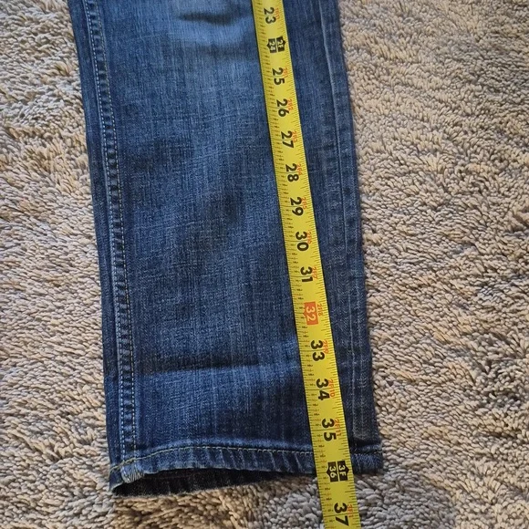 Vigoss Distressed Blue Jeans - Picture 12 of 16